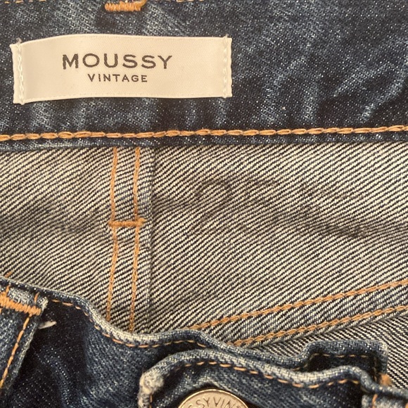 Moussy Vintage Keller Tapered, Japan, Distressed Raw Hem, 26x27, EUC, $391 MSRP - Picture 6 of 16